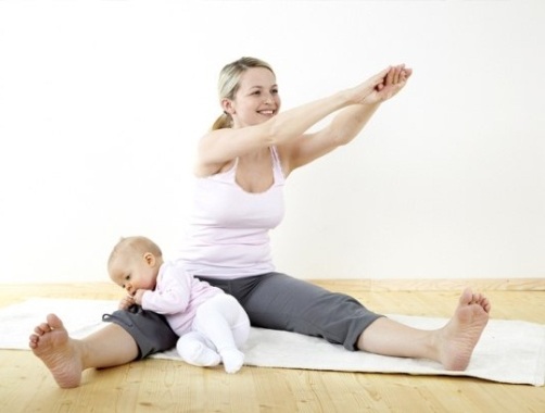 Фитнес дома для мамы и малыша