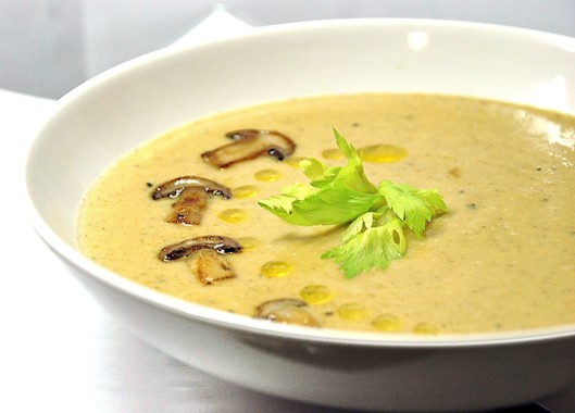Рецепт сырного супа с белыми грибами