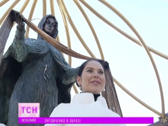 Влада Литовченко позировала для статуи Богородицы
